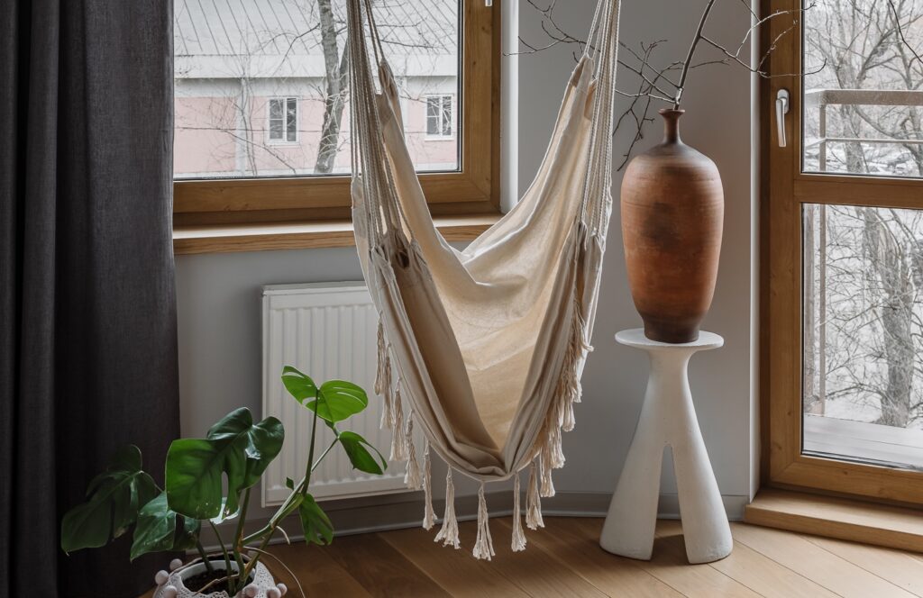 Публикация в журнале Mydecor: Квартира 62 м² для семьи художников кино в Москве
